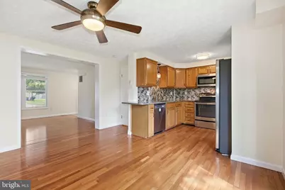 7545 Brenish Drive, Gaithersburg, MD 20879 - Photo 10