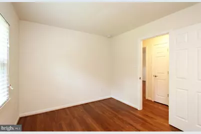 6915 Wilson Lane, Bethesda, MD 20817 - Photo 12