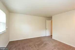 6915 Wilson Ln, Bethesda, MD 20817 - Photo 4
