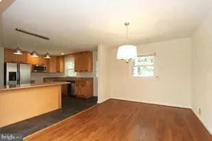 6915 Wilson Ln, Bethesda, MD 20817 - Photo 6