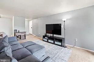 402 Girard St, Gaithersburg, MD 20877 - Photo 2