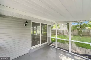 19110 Dowden Cir, Poolesville, MD 20837 - Photo 8