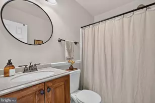 9401 Primrose View Ct, Gaithersburg, MD 20882 - Photo 28