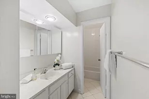 11200 Angus Pl, Potomac, MD 20854 - Photo 10