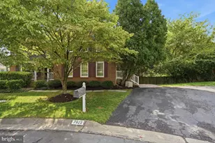 7922 Jensen Pl, Bethesda, MD 20817 - Photo 2