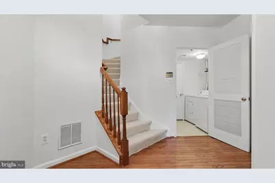 629 Chestnut Hill Mews, Gaithersburg, MD 20878 - Photo 4