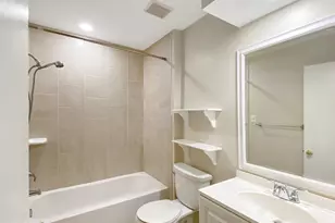 10642 Tuppence Ct, Rockville, MD 20850 - Photo 14