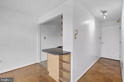 10201 Grosvenor Place #1008, Rockville, MD 20852 - Photo 12