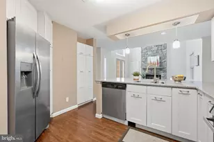 19 Butterwick Ct, Gaithersburg, MD 20886 - Photo 8