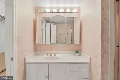 5802 Nicholson Lane #2-201, Rockville, MD 20852 - Photo 32
