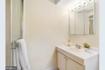 8006 Greentree Road, Bethesda, MD 20817 - Photo 28