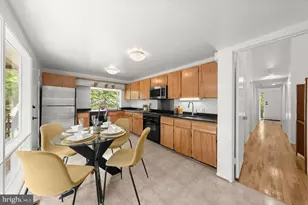 9412 Garden Ct, Potomac, MD 20854 - Photo 10