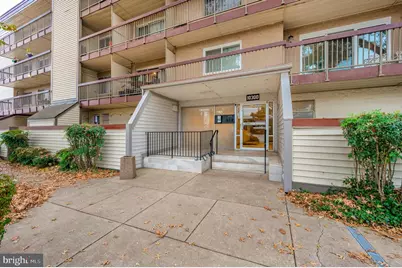 10300 Westlake Drive #P67, Bethesda, MD 20817 - Photo 2