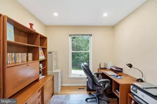 15221 Redgate Dr, Silver Spring, MD 20905 - Photo 32