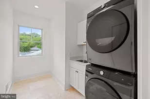 8609 Woodbrook Ln, Chevy Chase, MD 20815 - Photo 26