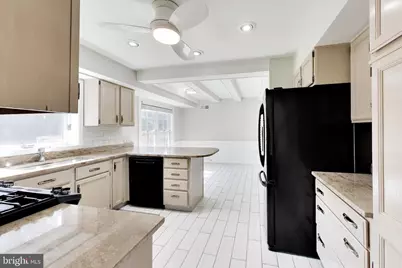 7724 Fontaine Street, Potomac, MD 20854 - Photo 16