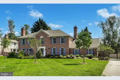 7724 Fontaine Street, Potomac, MD 20854 - Photo 2