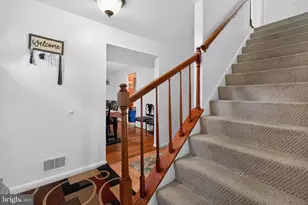 9215 Weathervane Pl, Gaithersburg, MD 20886 - Photo 16