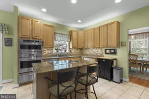 8017 Exodus Dr, Gaithersburg, MD 20882 - Photo 10