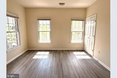324 Top Floor Main Street, Gaithersburg, MD 20878 - Photo 10