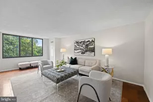 5225 Pooks Hill Rd, Bethesda, MD 20814 - Photo 4