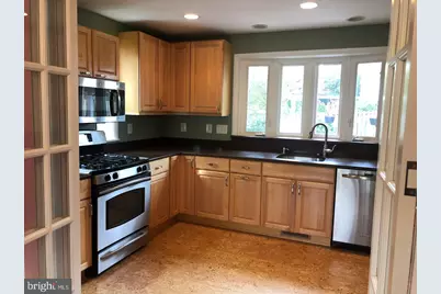 701 Robert Road, Rockville, MD 20850 - Photo 6