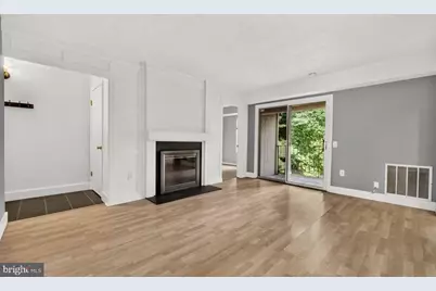 20208 Shipley Terrace #302, Germantown, MD 20874 - Photo 4