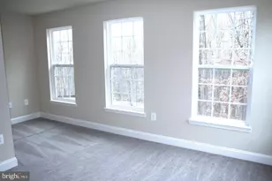 11926 Weybridge Lane, Germantown, MD 20876 - Photo 8