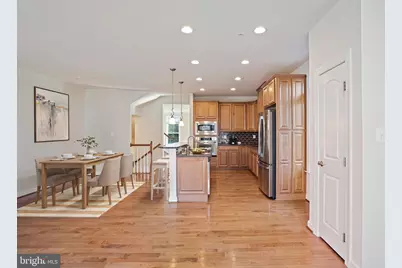 245 Parkview, Gaithersburg, MD 20878 - Photo 2