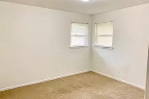 6414 Wilson Ln, Bethesda, MD 20817 - Photo 12