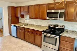 6414 Wilson Ln, Bethesda, MD 20817 - Photo 8