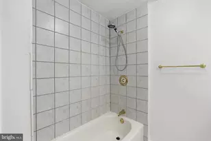 18823 Pintail Ln, Gaithersburg, MD 20879 - Photo 38
