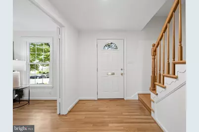 1104 Fallsmead Way, Potomac, MD 20854 - Photo 2