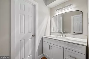 10713 Deborah Dr, Potomac, MD 20854 - Photo 14
