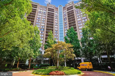10101 Grosvenor Place #407, Rockville, MD 20852 - Photo 2