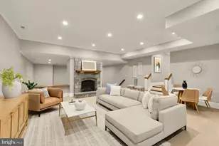 8819 Chalon Dr, Bethesda, MD 20817 - Photo 46