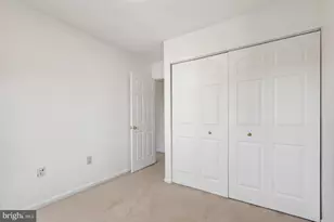 18221 Fox Chase Cir, Olney, MD 20832 - Photo 16