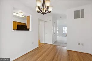 18221 Fox Chase Cir, Olney, MD 20832 - Photo 8