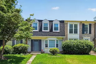 9208 Weathervane Pl, Montgomery Village, MD 20886 - Photo 2