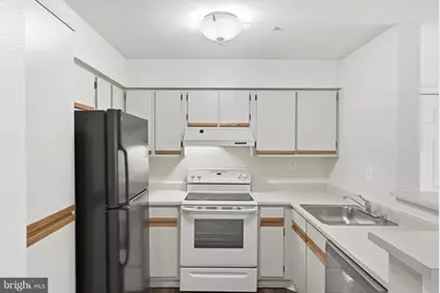 9907 Boysenberry Way #105, Gaithersburg, MD 20879 - Photo 10