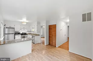 8918 Centerway Rd, Gaithersburg, MD 20879 - Photo 10