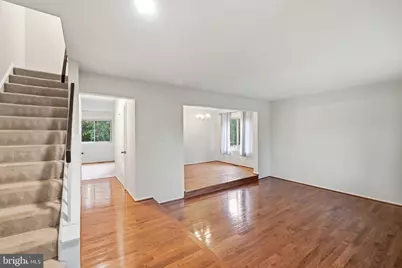 8918 Centerway Road, Gaithersburg, MD 20879 - Photo 2