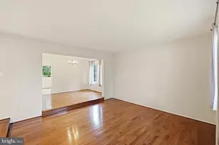 8918 Centerway Rd, Gaithersburg, MD 20879 - Photo 6