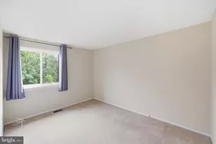 8918 Centerway Rd, Gaithersburg, MD 20879 - Photo 18