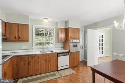 5823 Ogden Court, Bethesda, MD 20816 - Photo 10
