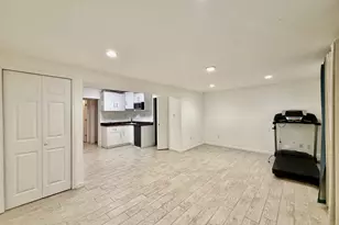 12112 Ravenwood Ct, Silver Spring, MD 20902 - Photo 12