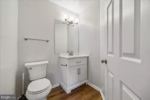 8106 Castlebury Terrace, Gaithersburg, MD 20879 - Photo 24