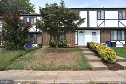 11709 Ashworth Court, Germantown, MD 20876 - Photo 2