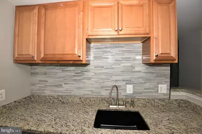 11709 Ashworth Court, Germantown, MD 20876 - Photo 6