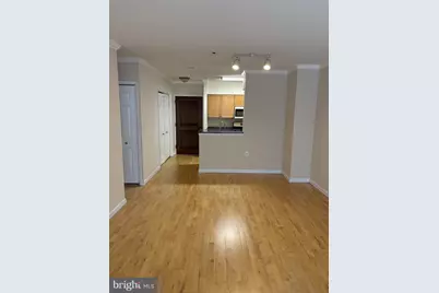 4801 Fairmont Avenue #912, Bethesda, MD 20814 - Photo 10